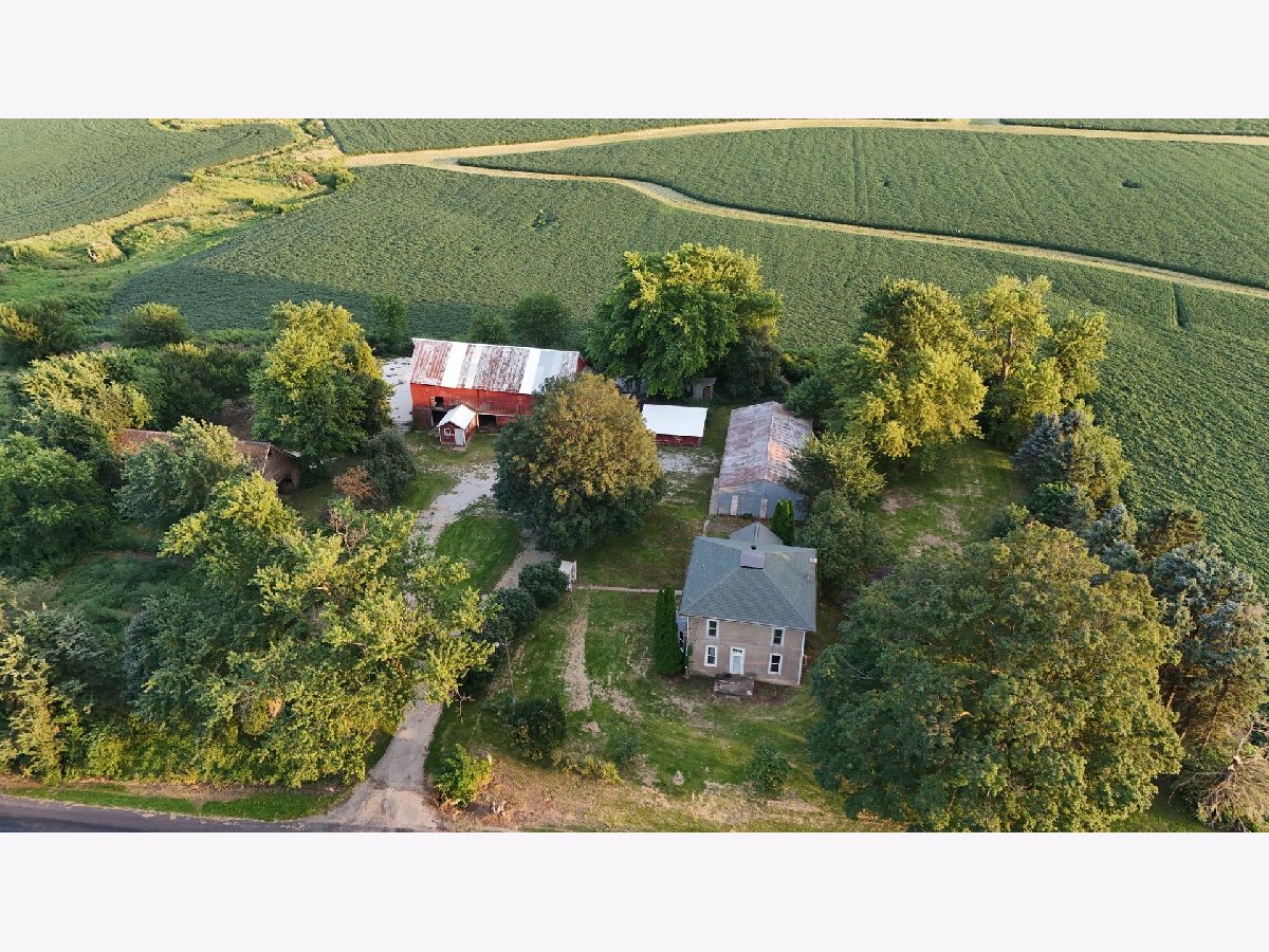  Sold Chadwick Illinois, 26596 Fairhaven