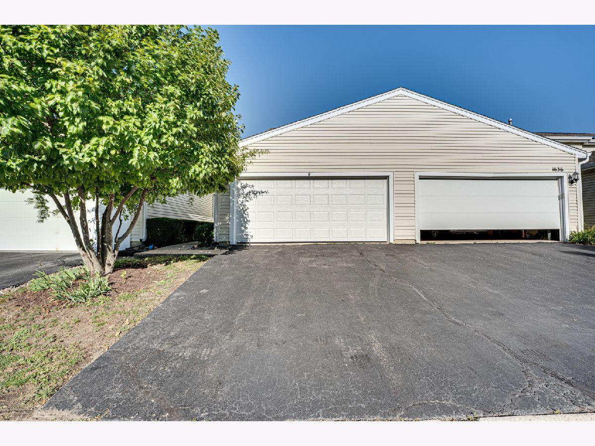 Townhomes & Homes For Rent Country Lakes Naperville Illinois, 1640 Hilton Head