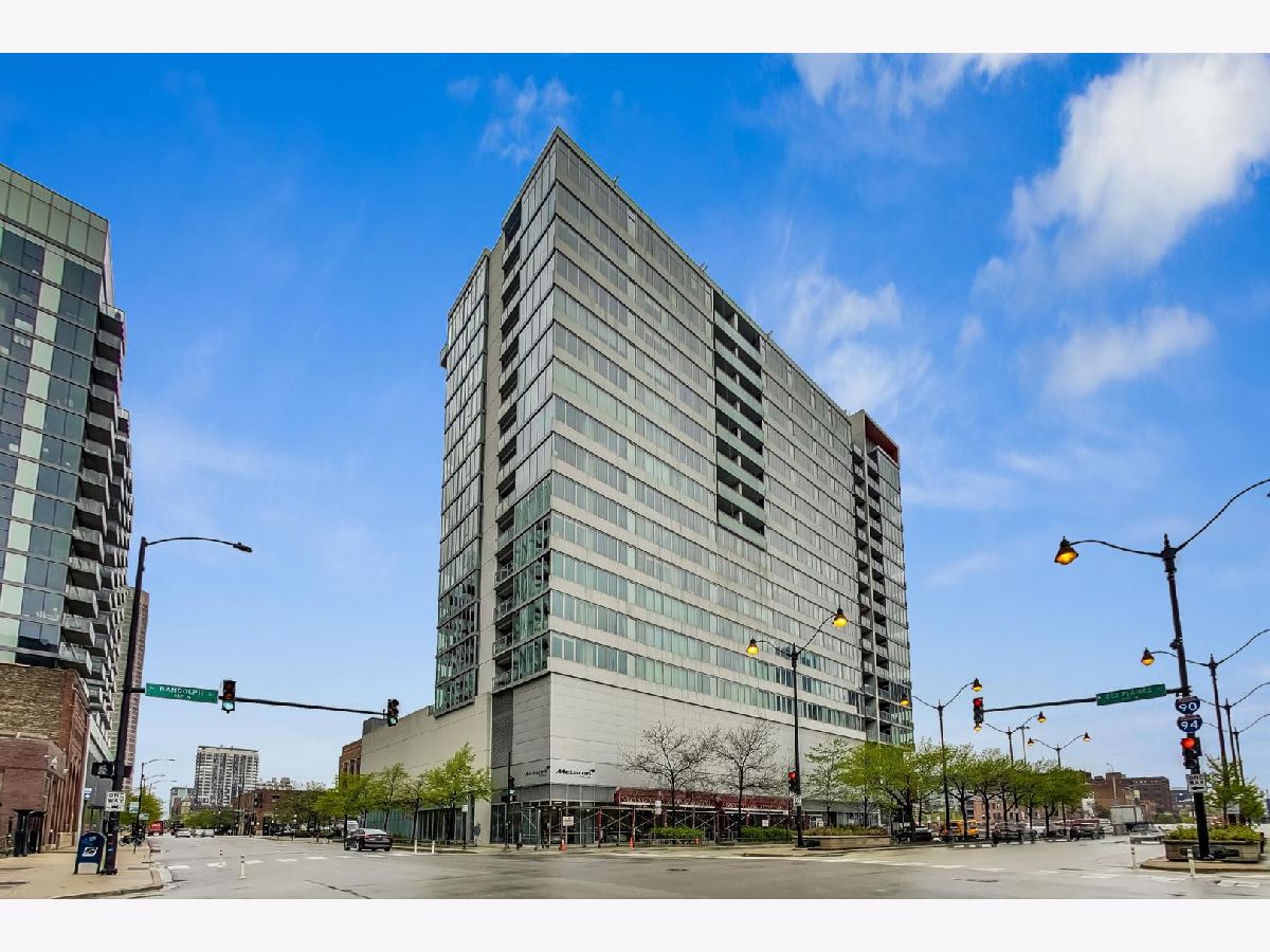 For Rent Chicago Illinois, 659 Randolph