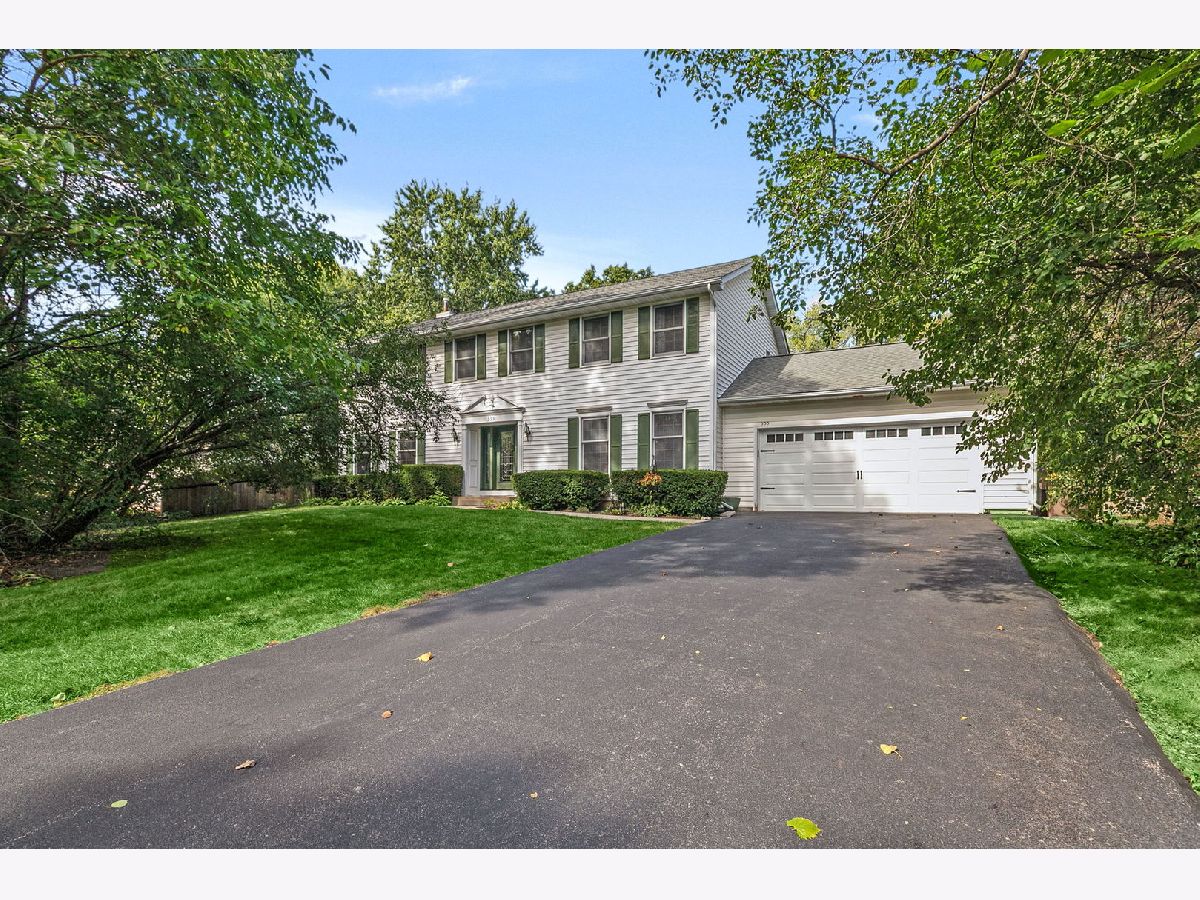  For Sale Lake Bluff Illinois, 555 Basil Road