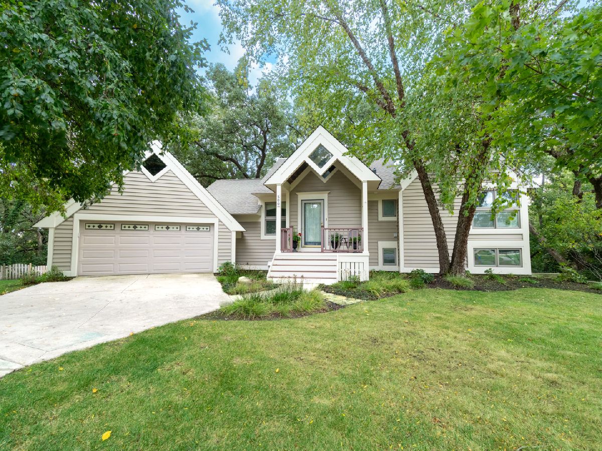 For Sale Fox River Grove Illinois, 500 Tower Place