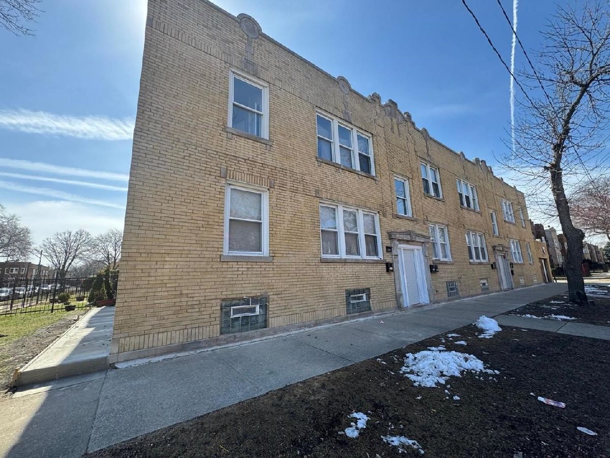 Rented Chicago Illinois, 5309 Potomac