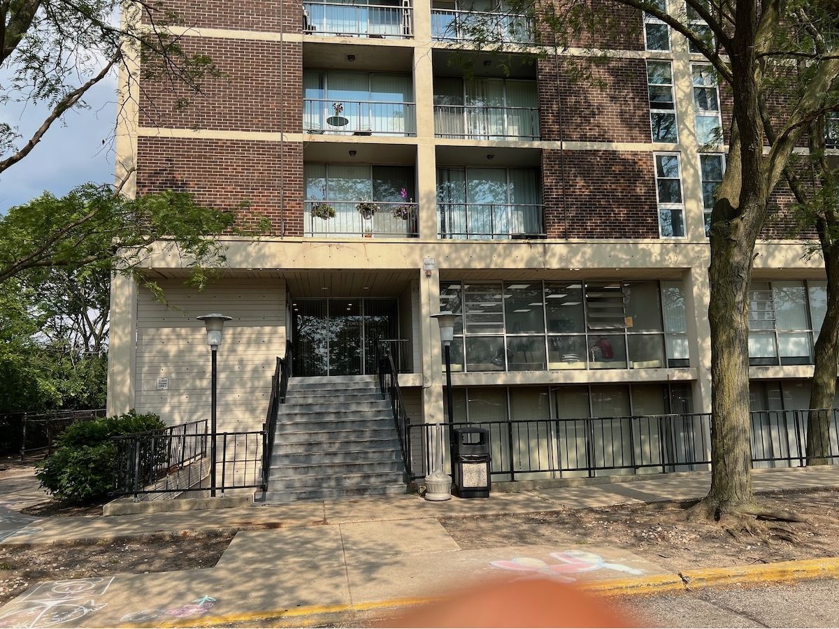  Rented Bensenville Illinois, 1043 York