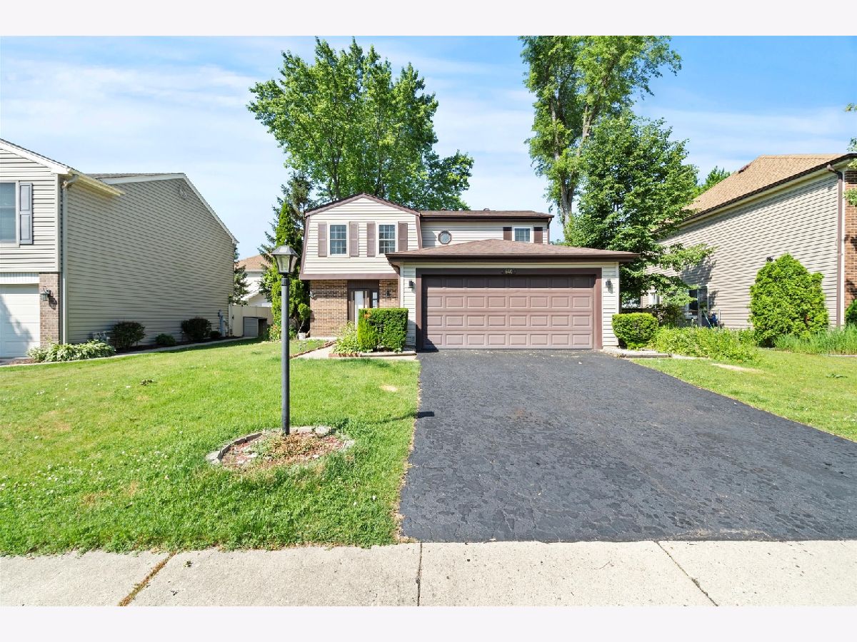 Homes & Condos & Townhomes For Sale Waterbury Roselle Illinois, 640 Rodenburg Road