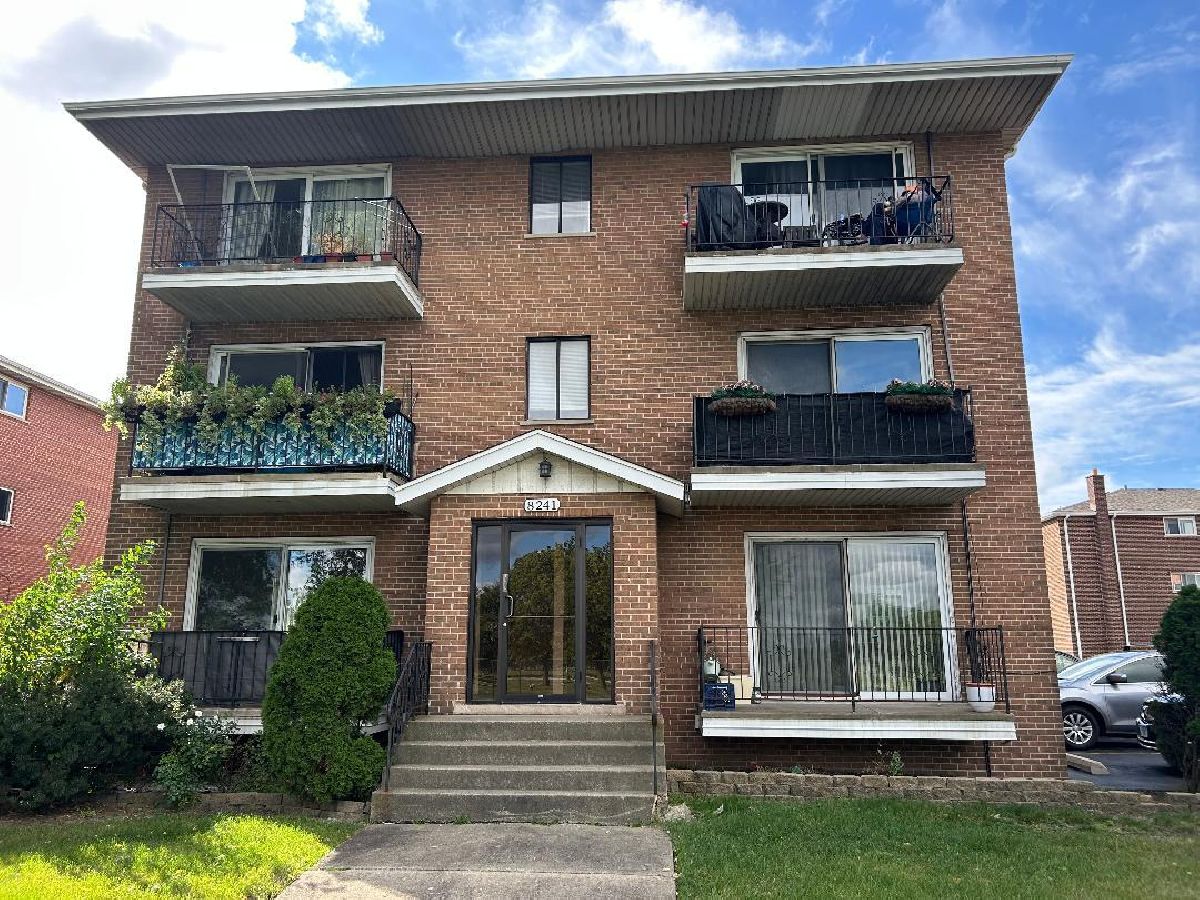  For Rent Justice Illinois, 8241 79