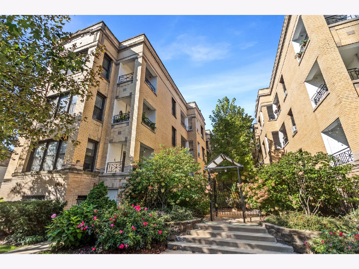 Sold Chicago Illinois, 5916 Paulina