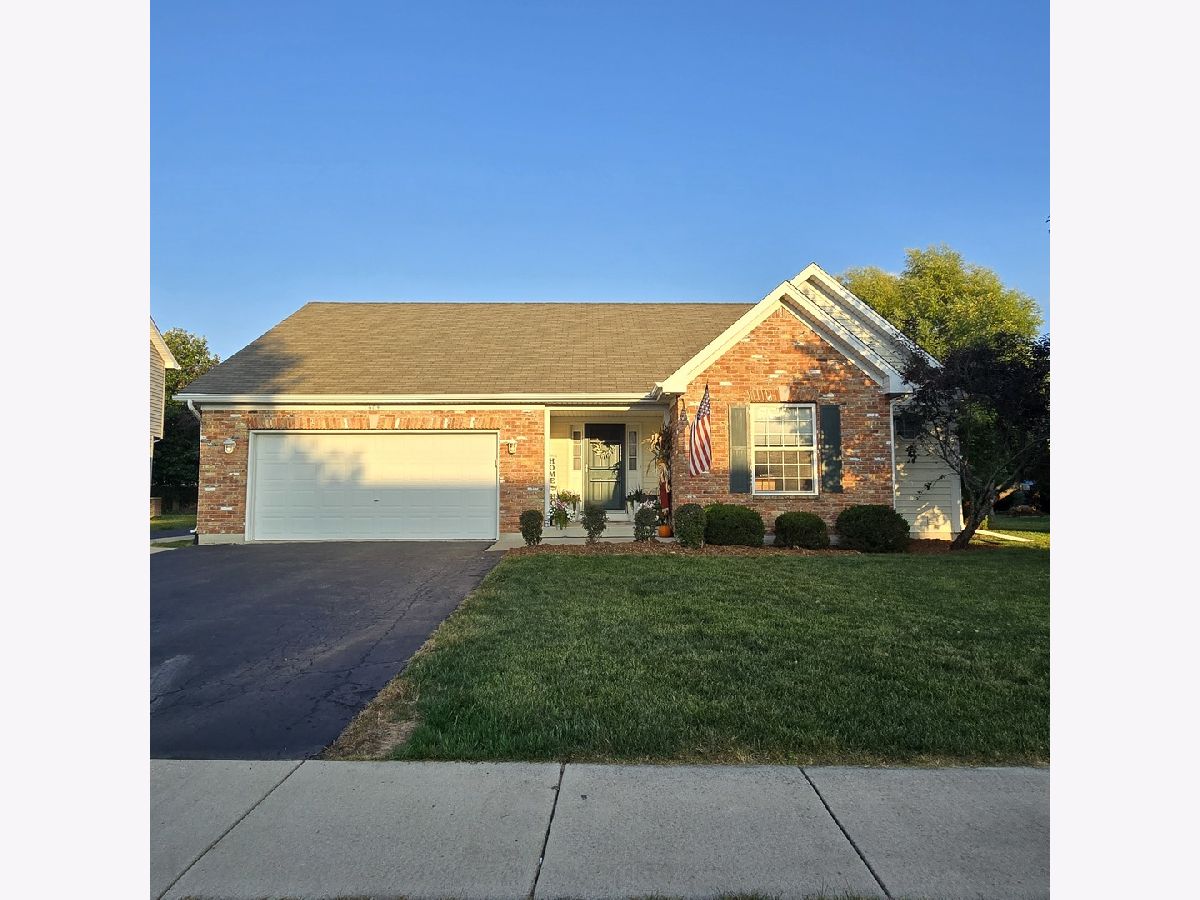 Homes & Condos & Townhomes For Sale Knolls At Prairie Creek Dekalb Illinois, 664 Magnolia Street
