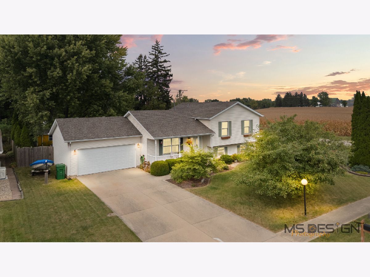 For Sale Kirkland Illinois, 101 Forest Drive