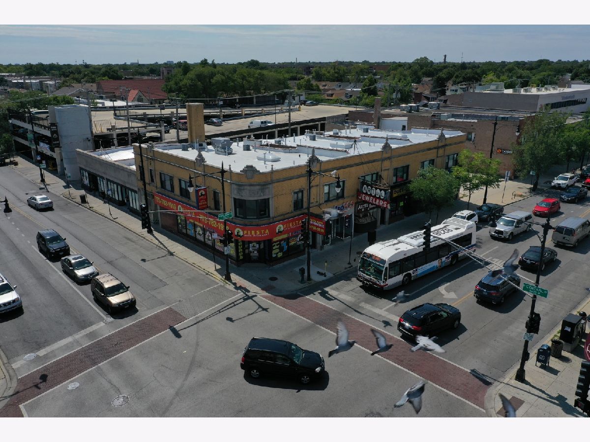 Rented Chicago Illinois, 5601 Belmont