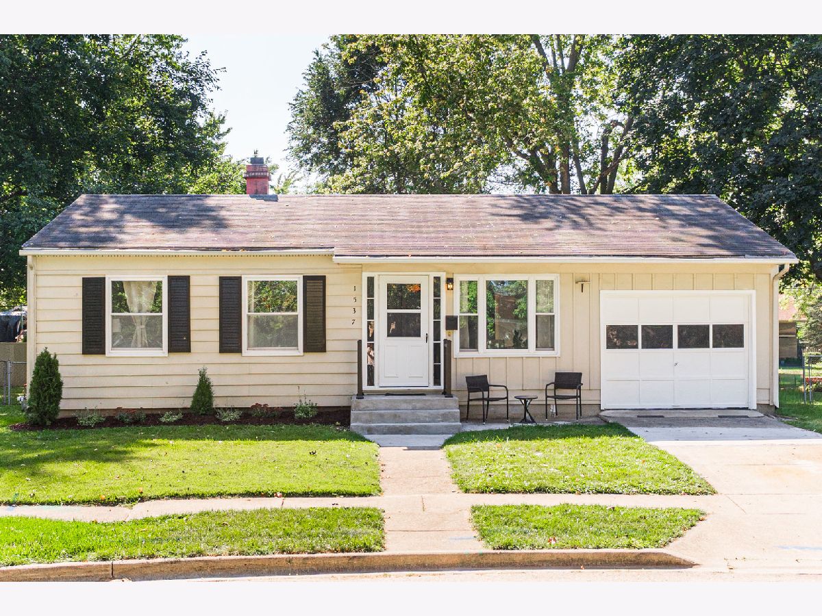  Sold Dekalb Illinois, 1537 Hulmes