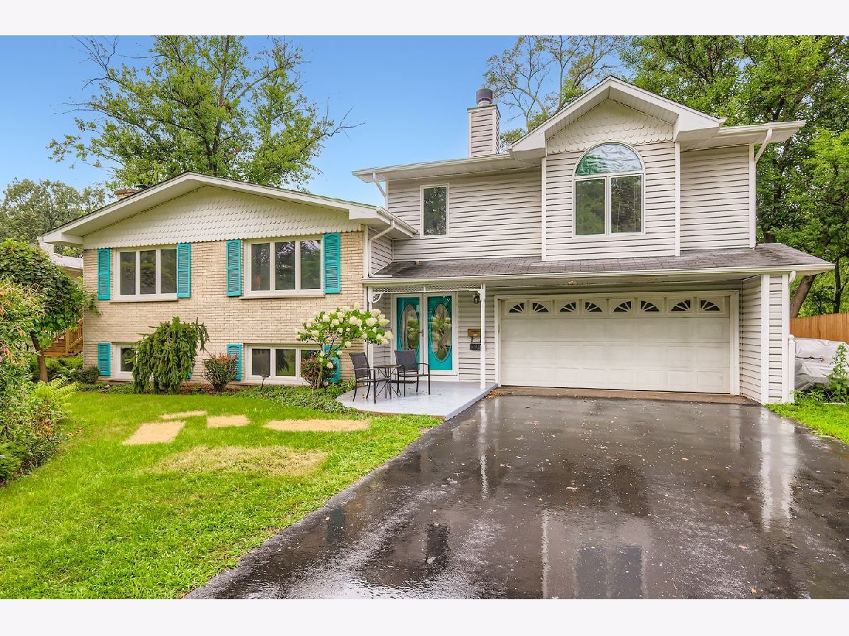 Homes & Townhomes For Rent Meadows Lisle Illinois, 5904 Elm