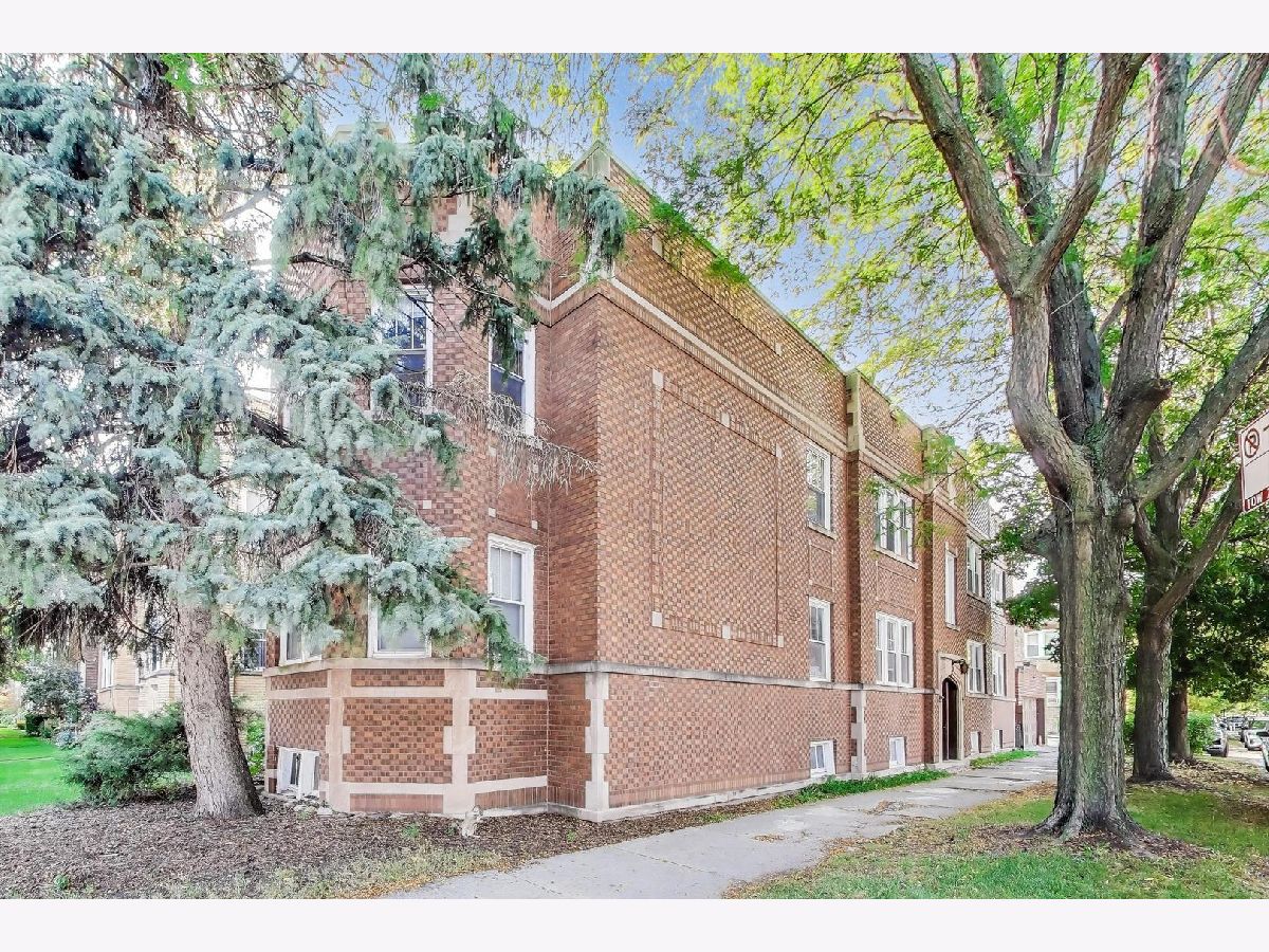  Rented Chicago Illinois, 3921 Long