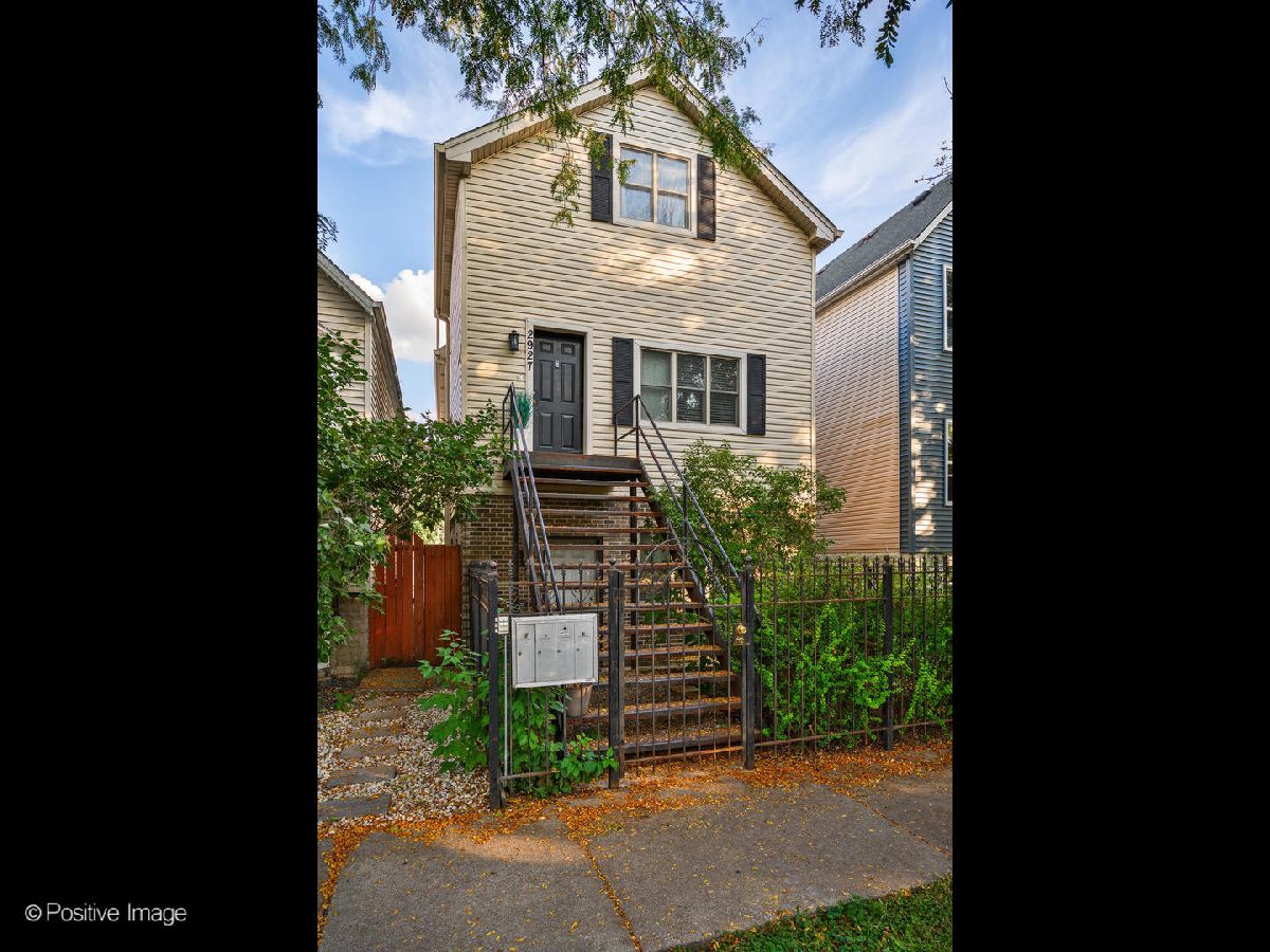  Sold Chicago Illinois, 2927 Gresham