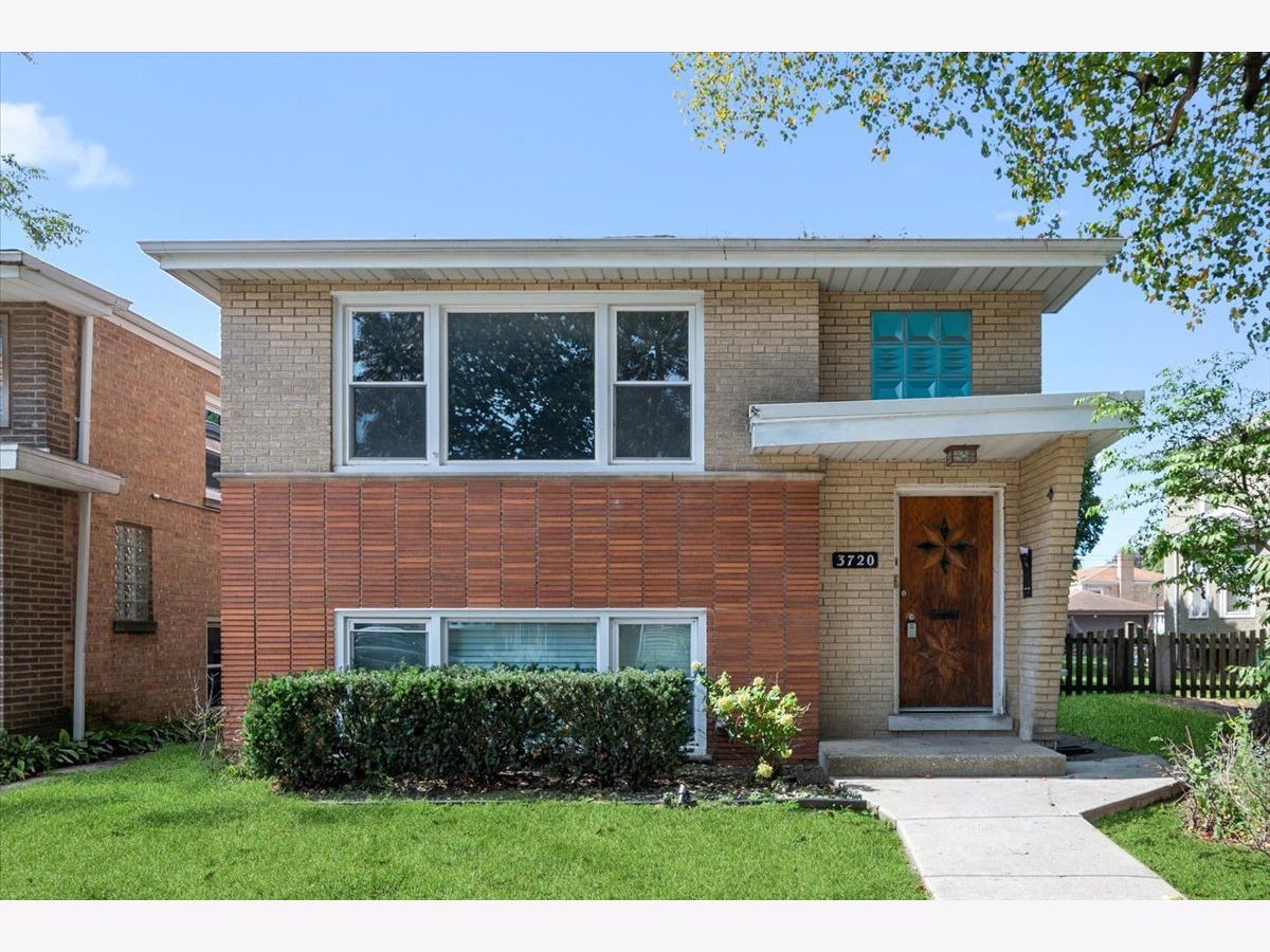 Rented Berwyn Illinois, 3720 East