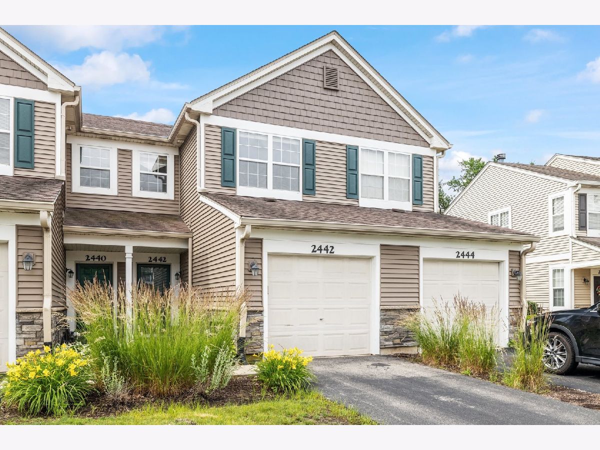  Rented Naperville Illinois, 2442 Oneida