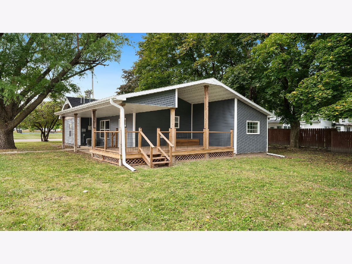  For Sale Oregon Illinois, 711 3rd Street