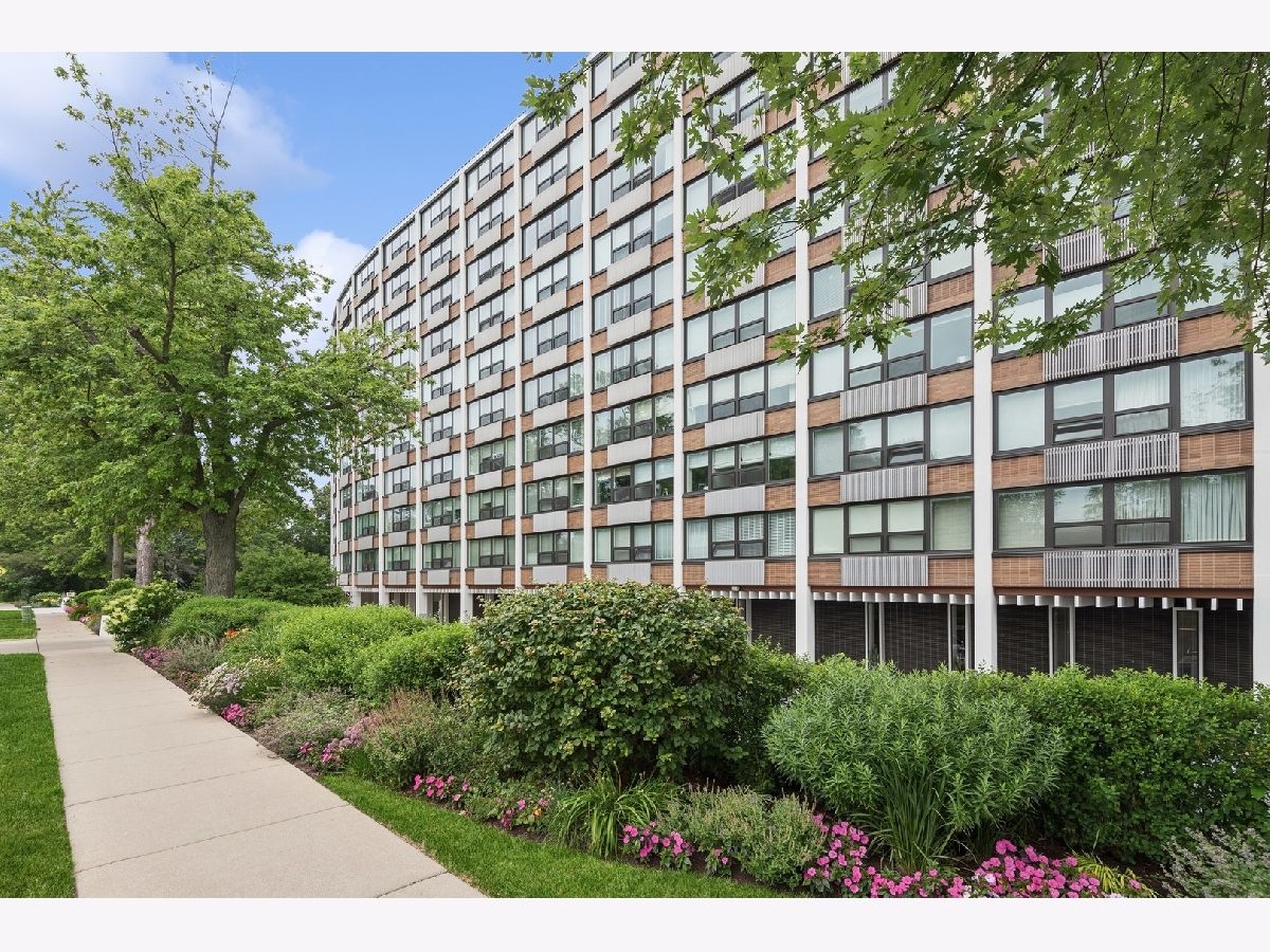  For Sale Wilmette Illinois, 1630 Sheridan Road