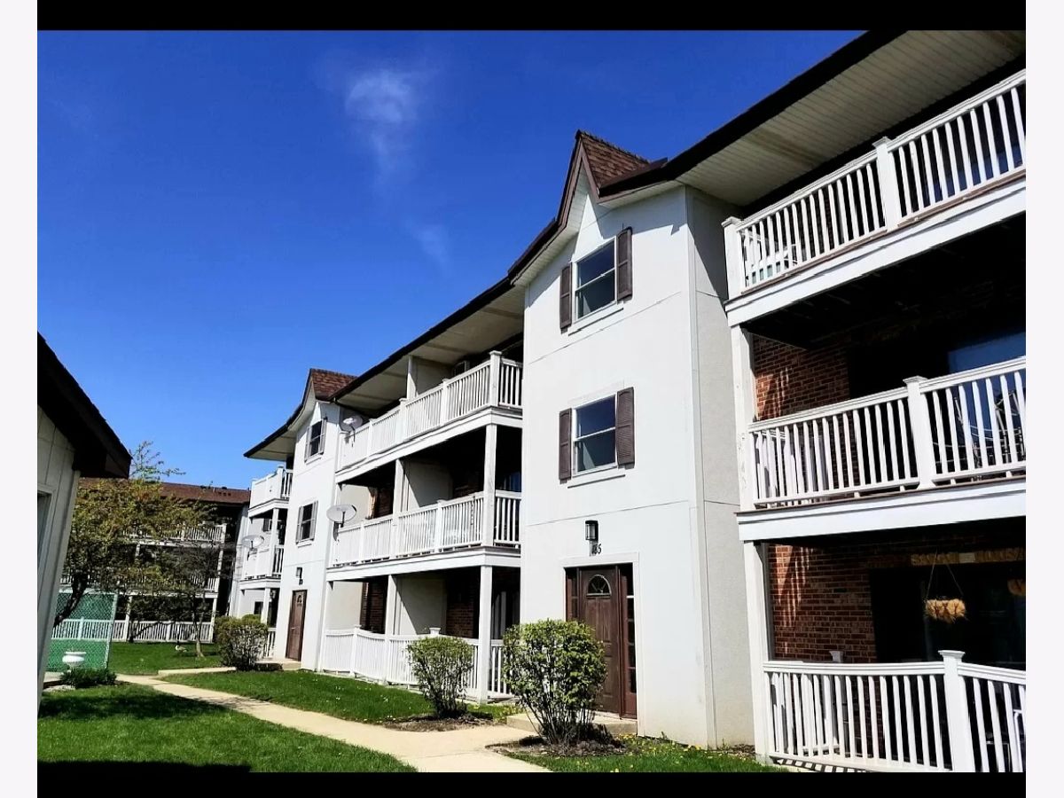 Condominiums For Rent Willows Of Fox Valley Aurora Illinois, 231 Gregory