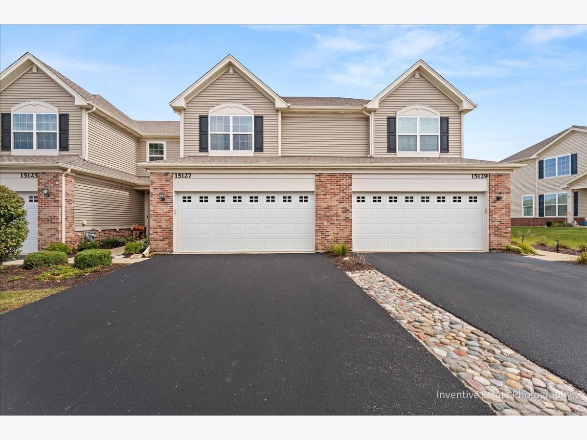  Sold Manhattan Illinois, 15127 Quincy