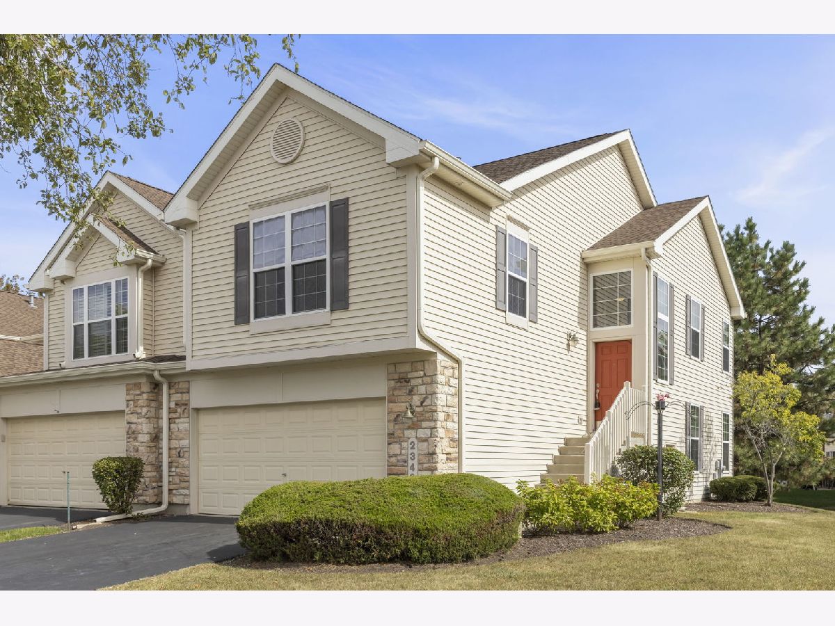 Townhomes & Condos For Sale Washington Square Aurora Illinois, 2348 Georgetown Court