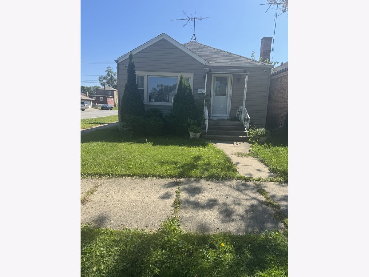  For Sale Calumet Park Illinois, 12401 Carpenter Street
