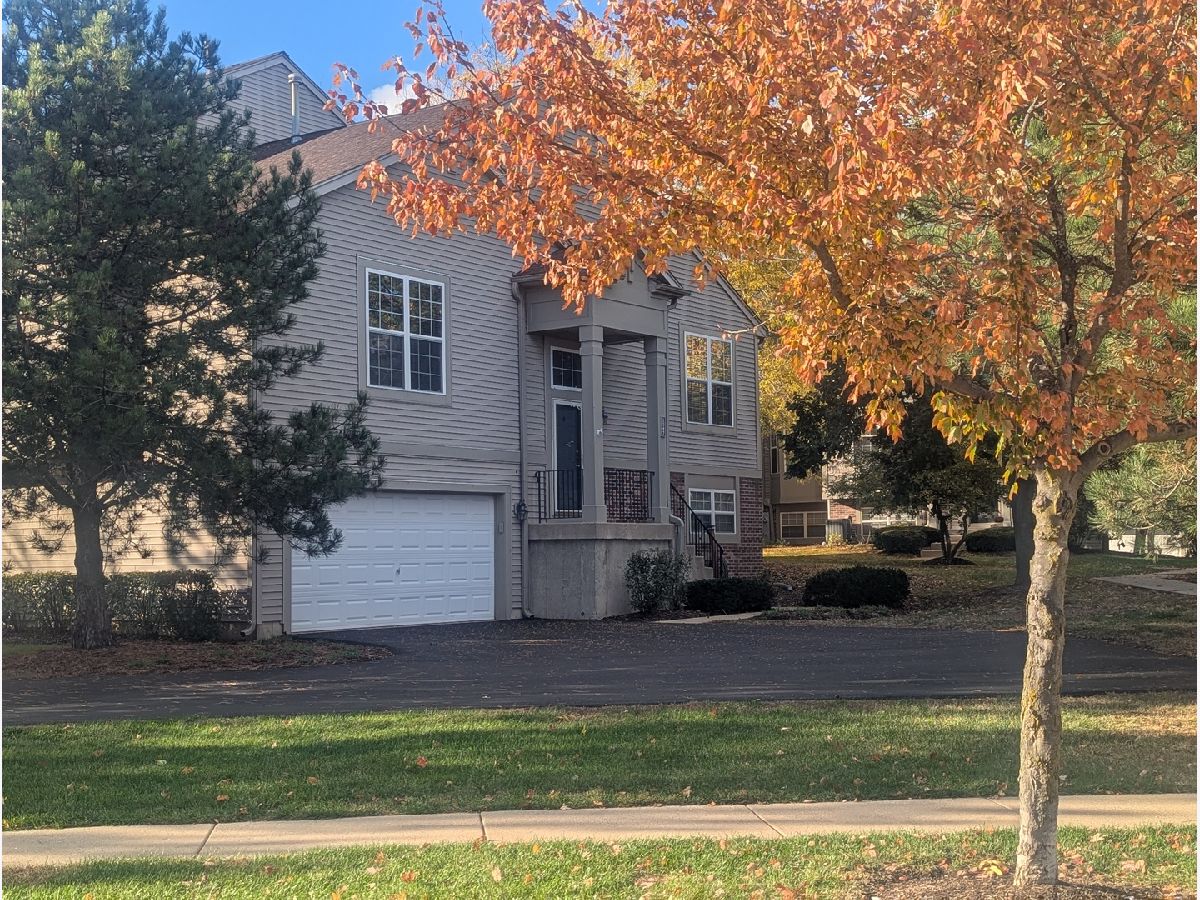For Rent Grayslake Illinois, 1047 Chadwick