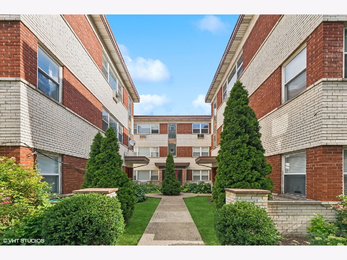  Rented Chicago Illinois, 2652 Rascher