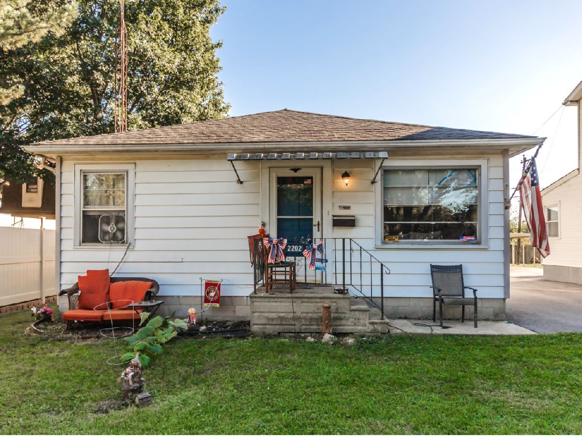 Homes For Sale Ingalls Park Joliet Illinois, 2202 Washington Street