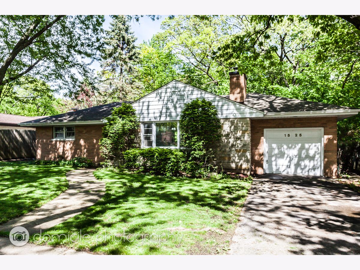  Rented Lake Forest Illinois, 1525 Willow