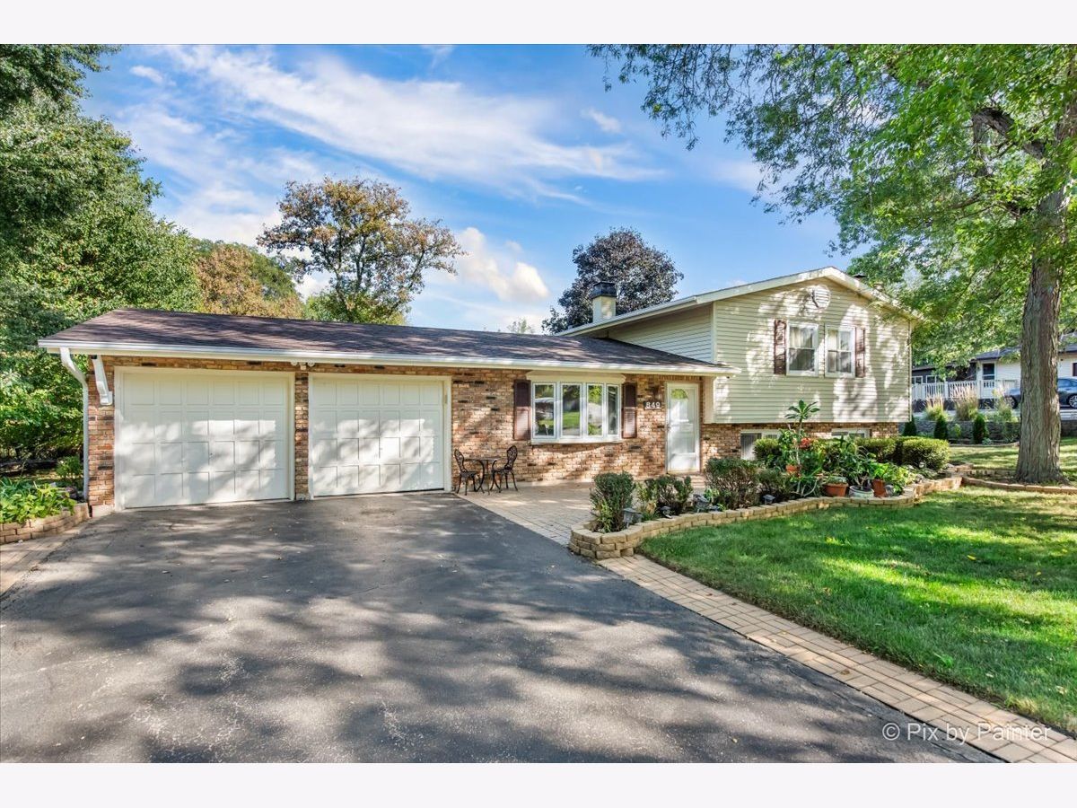  For Sale Sleepy Hollow Illinois, 849 Hemlock Drive