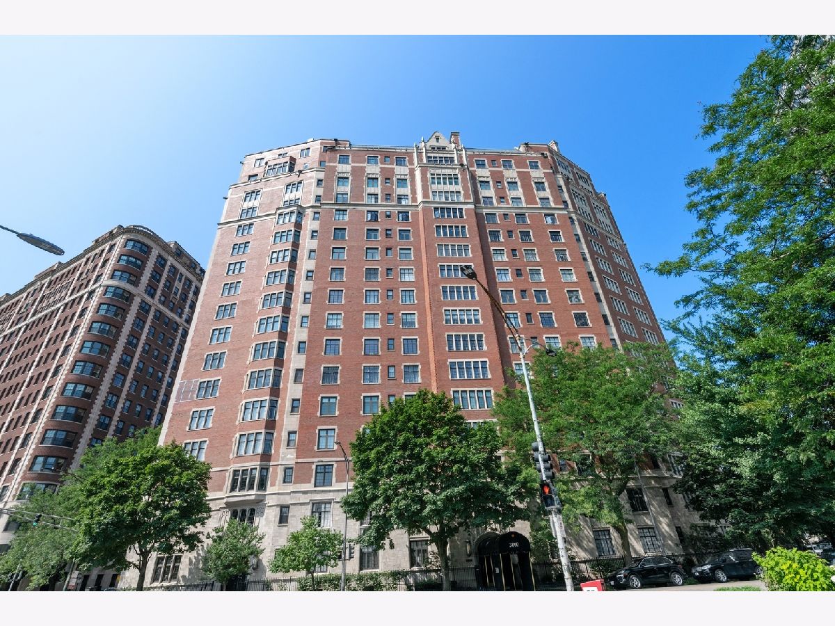  For Sale Chicago Illinois, 3800 Lake Shore Drive