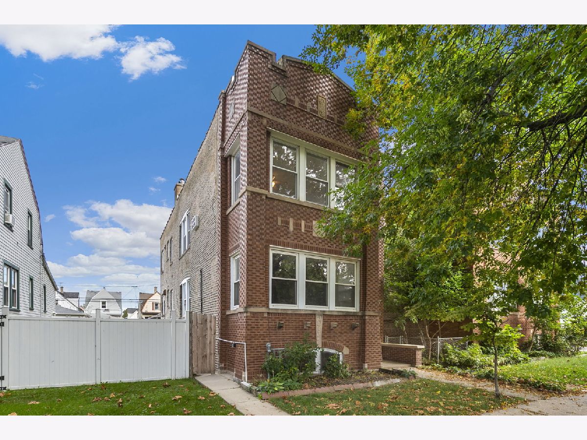  Rented Chicago Illinois, 4704 Patterson