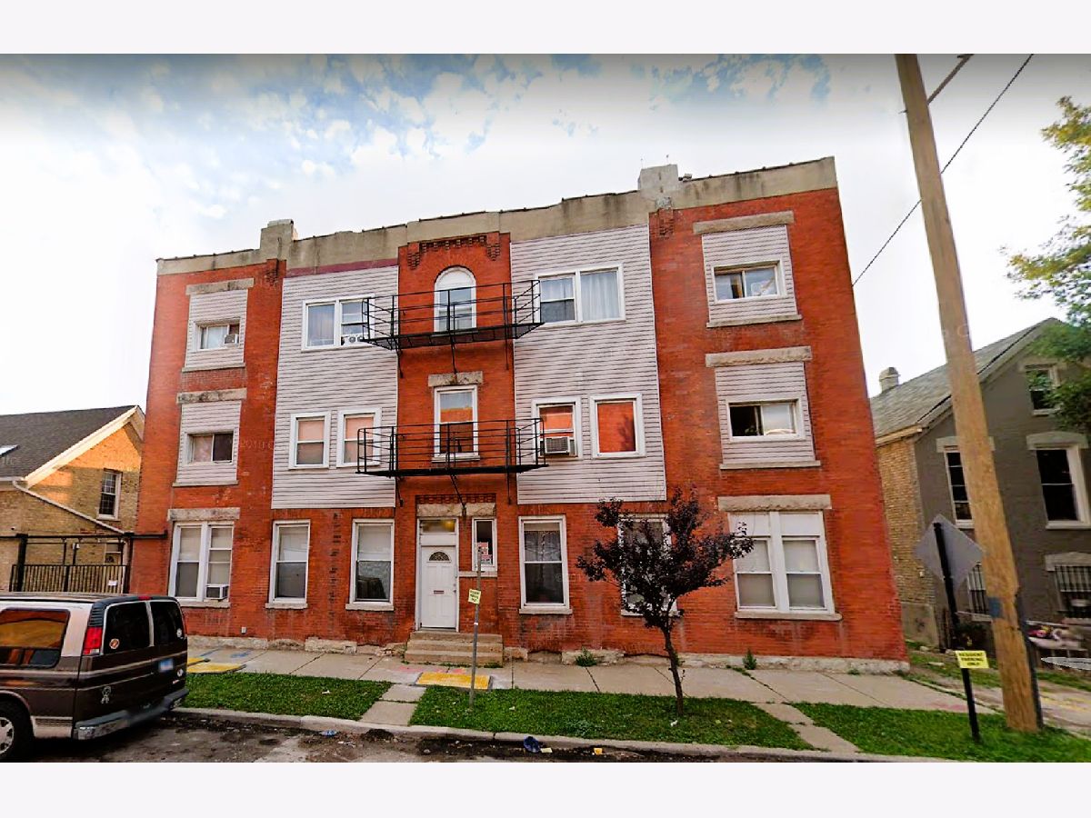 Rented Chicago Illinois, 1448 Rockwell