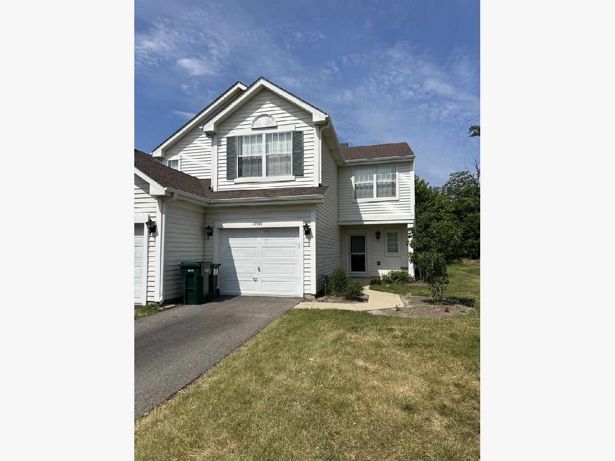  For Rent Waukegan Illinois, 1266 Candlestick