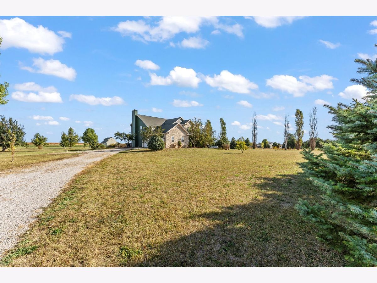  For Sale Mansfield Illinois, 1376 2950 North Road
