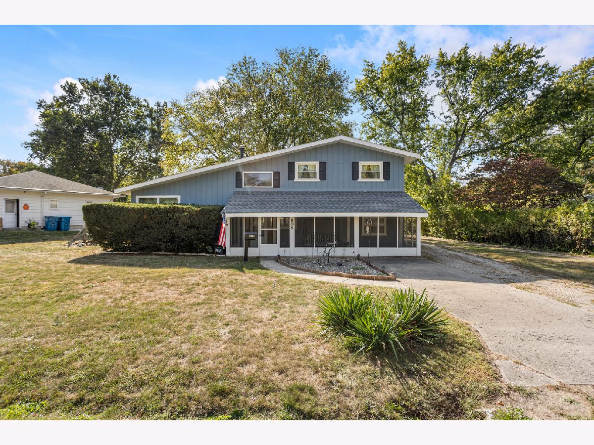  For Sale Monticello Illinois, 808 Longview Road