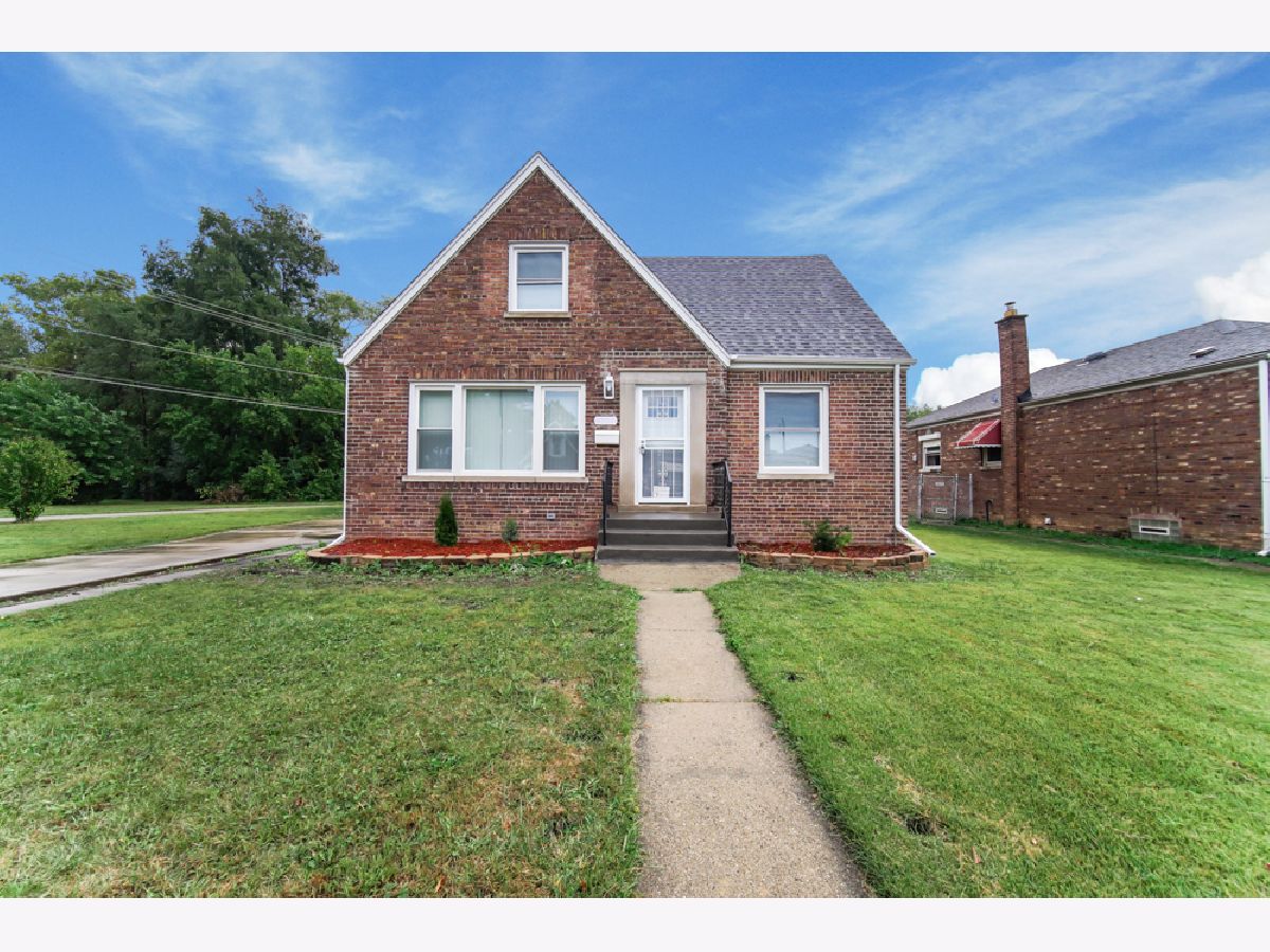  For Sale Chicago Illinois, 9701 Avalon Avenue