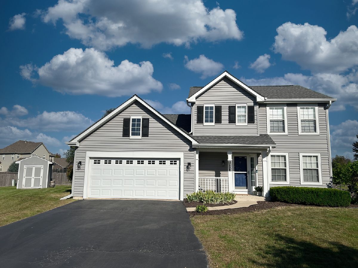  For Sale North Aurora Illinois, 1403 Prairie Court