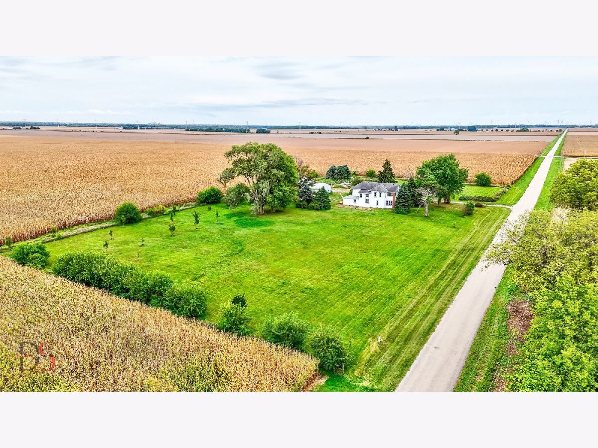  For Sale Verona Illinois, 830 Buffalo Road