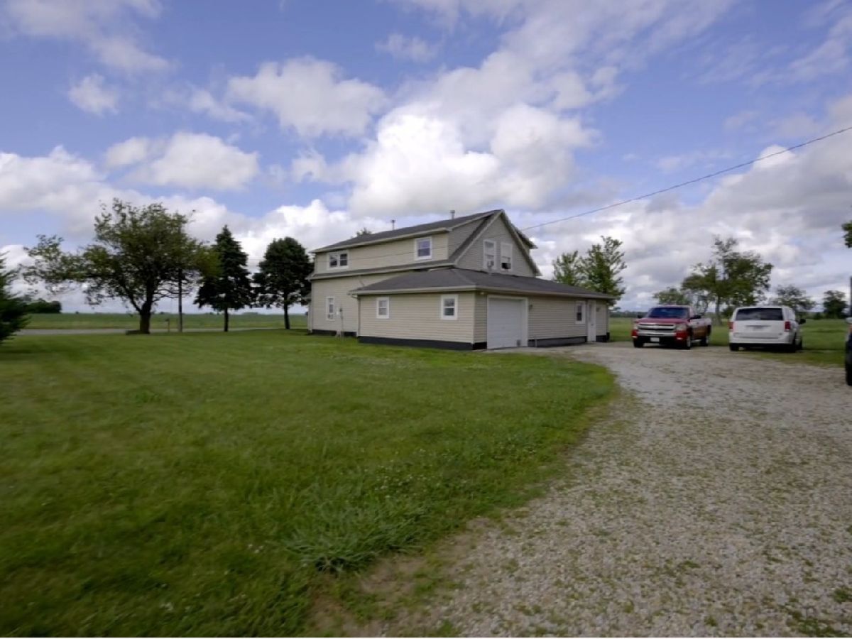 For Sale Ivesdale Illinois, 101 County Road 100 N