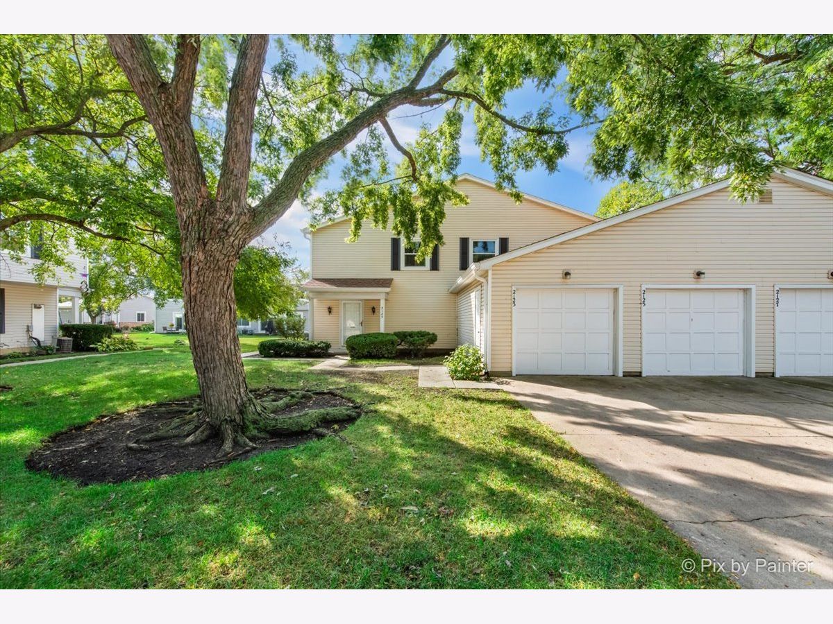 Townhomes & Condos For Sale Heritage Manor Palatine Illinois, 2125 Dogwood Lane