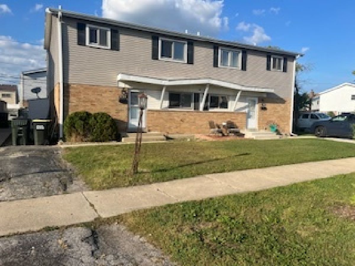  Rented Des Plaines Illinois, 9120 Oaks