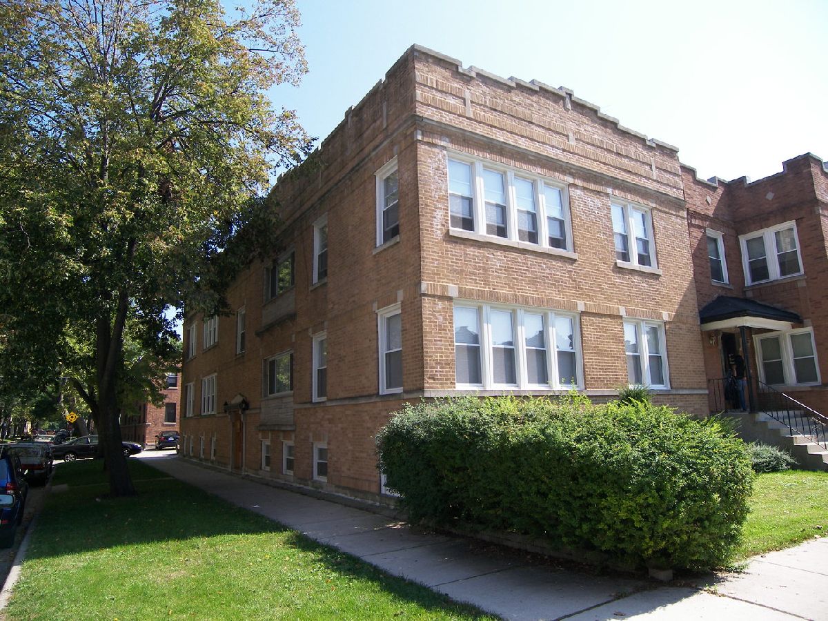  Rented Chicago Illinois, 2525 Ardmore