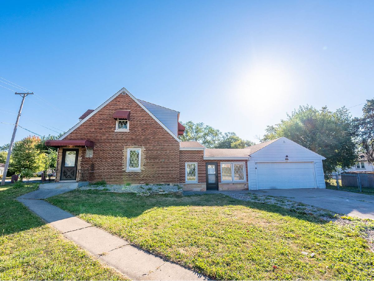  For Sale Bensenville Illinois, 225 Spruce Avenue