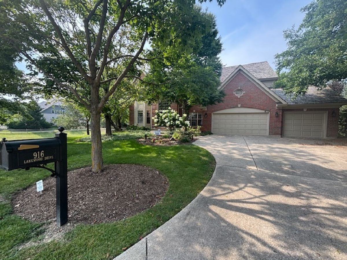  Sold Barrington Illinois, 916 Lakewood