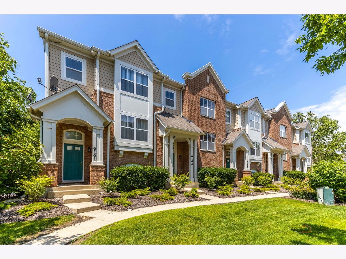 Townhomes & Condos For Rent Trafalgar Square Morton Grove Illinois, 6163 Mayfair