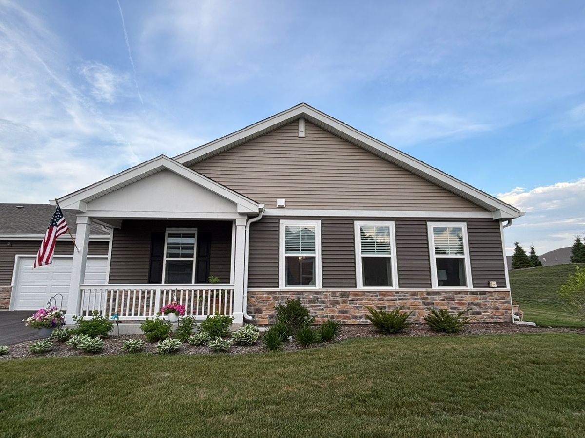  For Sale Pingree Grove Illinois, 1135 Williamsburg Street