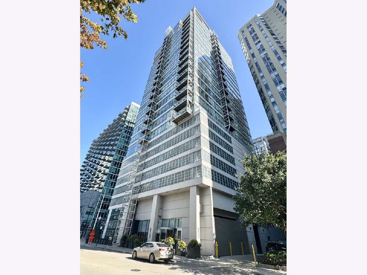 Rented Chicago Illinois, 653 Kingsbury