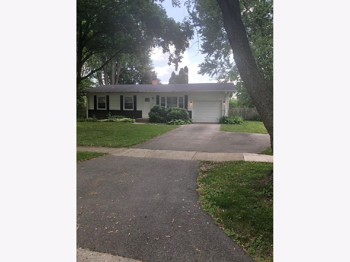  Rented Naperville Illinois, 30w215 Allister