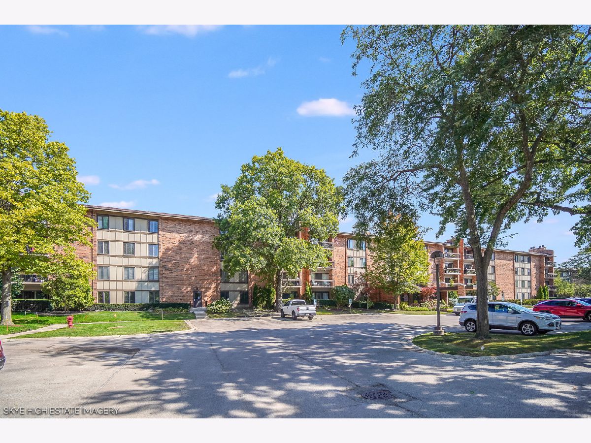  Sold Willowbrook Illinois, 201 Lake Hinsdale